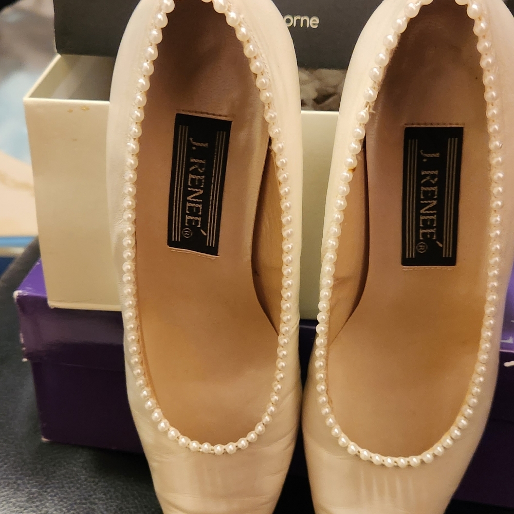 Womens dress shoes